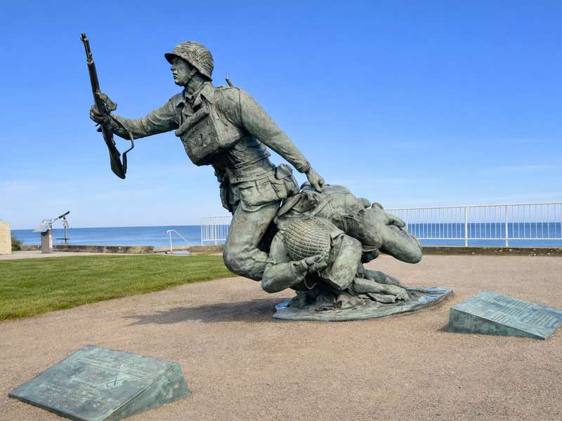 Omaha Beach - Monument
